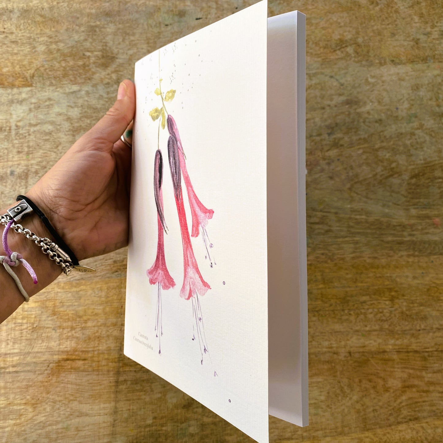 Cuaderno con diseño a la acuarela Flor cantuta