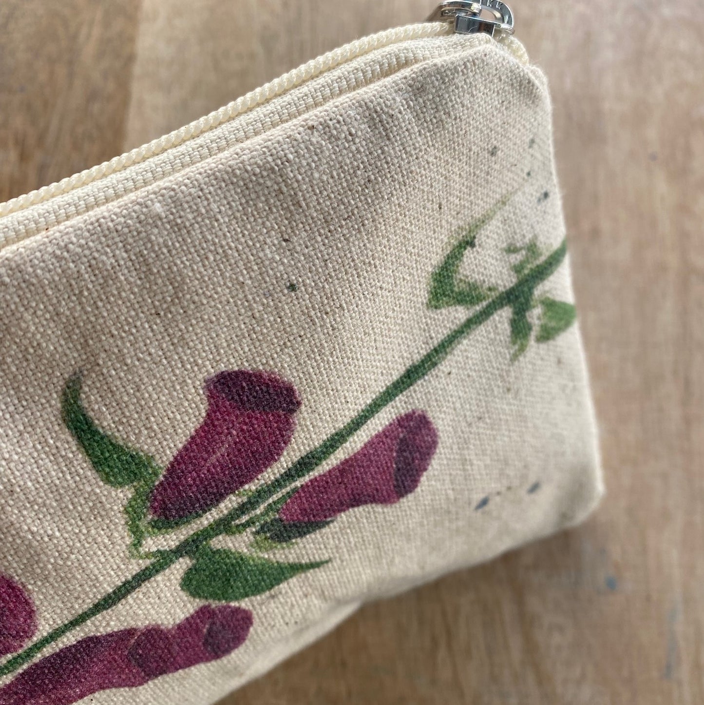 Estuche de tela de algodón con diseño a la acuarela flor dedalera fucsia